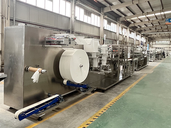 5-30片裝背封濕巾機生產線工作視頻